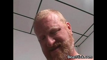 bultos gay videos Little daughter forced to suck cock small