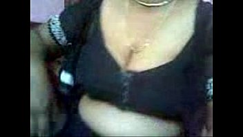 aunty show saree tamil xsiblognet stripe boob chusqaareewirtuauntyst fk Colombiana y negro